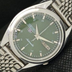Vintage 1973 Seiko Automatic Mens Silver Watch W/daydate & Green accents